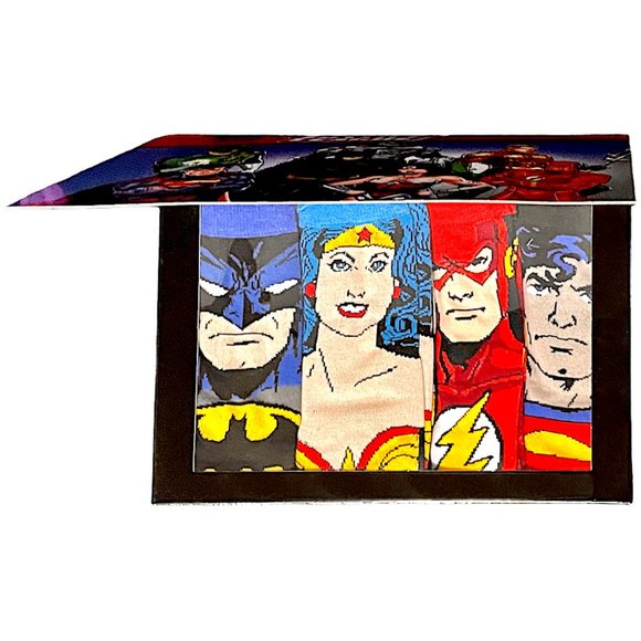 🆕 4 PAIRS SOCKS BOX SET ~ BATMAN + WONDER WOMAN + THE FLASH + SUPERMAN - Picture 2 of 8